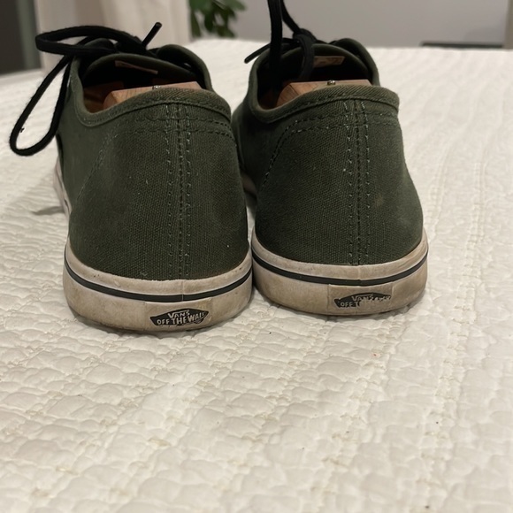 Vans Mens Size 8.5 Green Original and now iconic style sneaker rare color - Picture 5 of 9